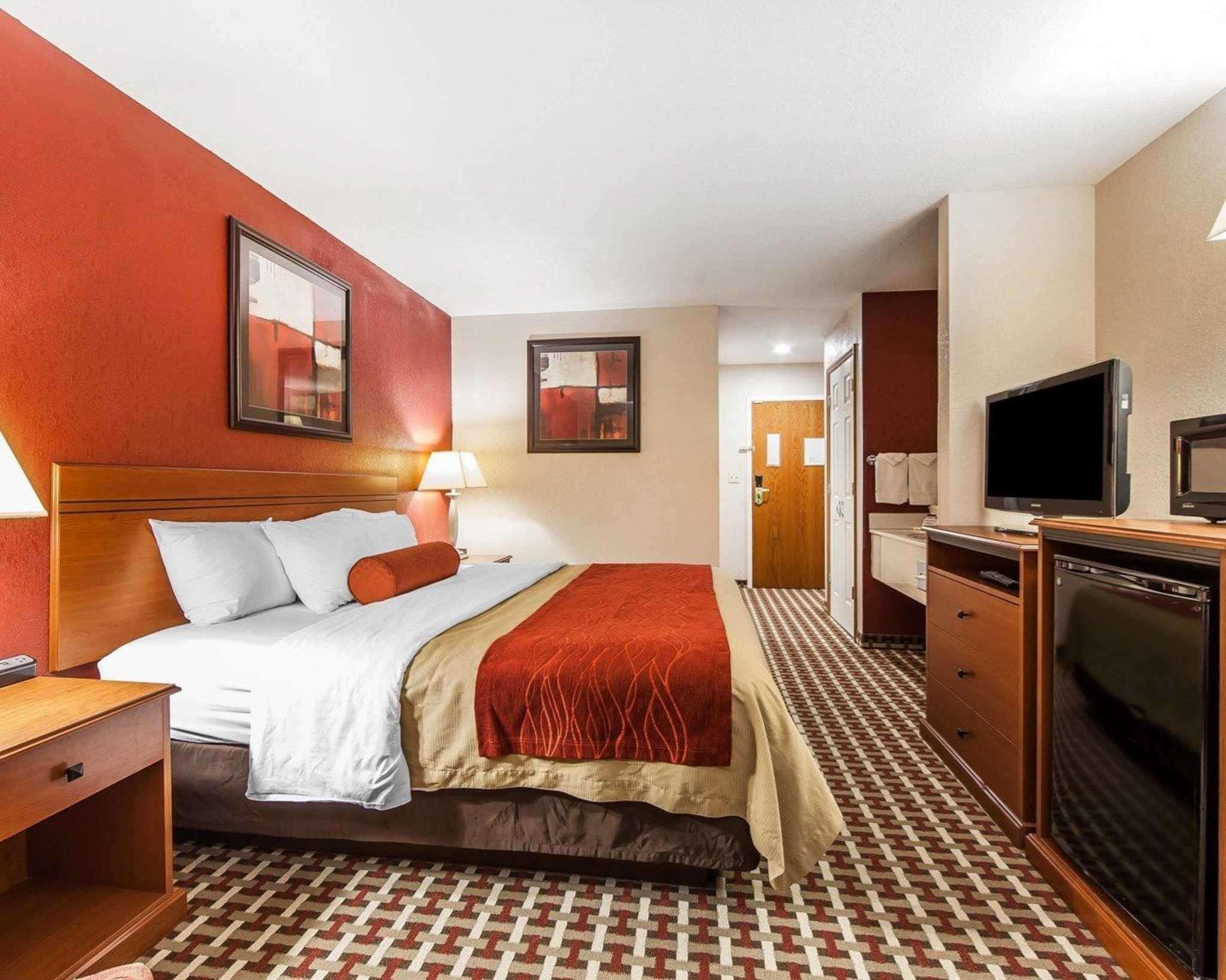 Quality Inn Seaman Extérieur photo