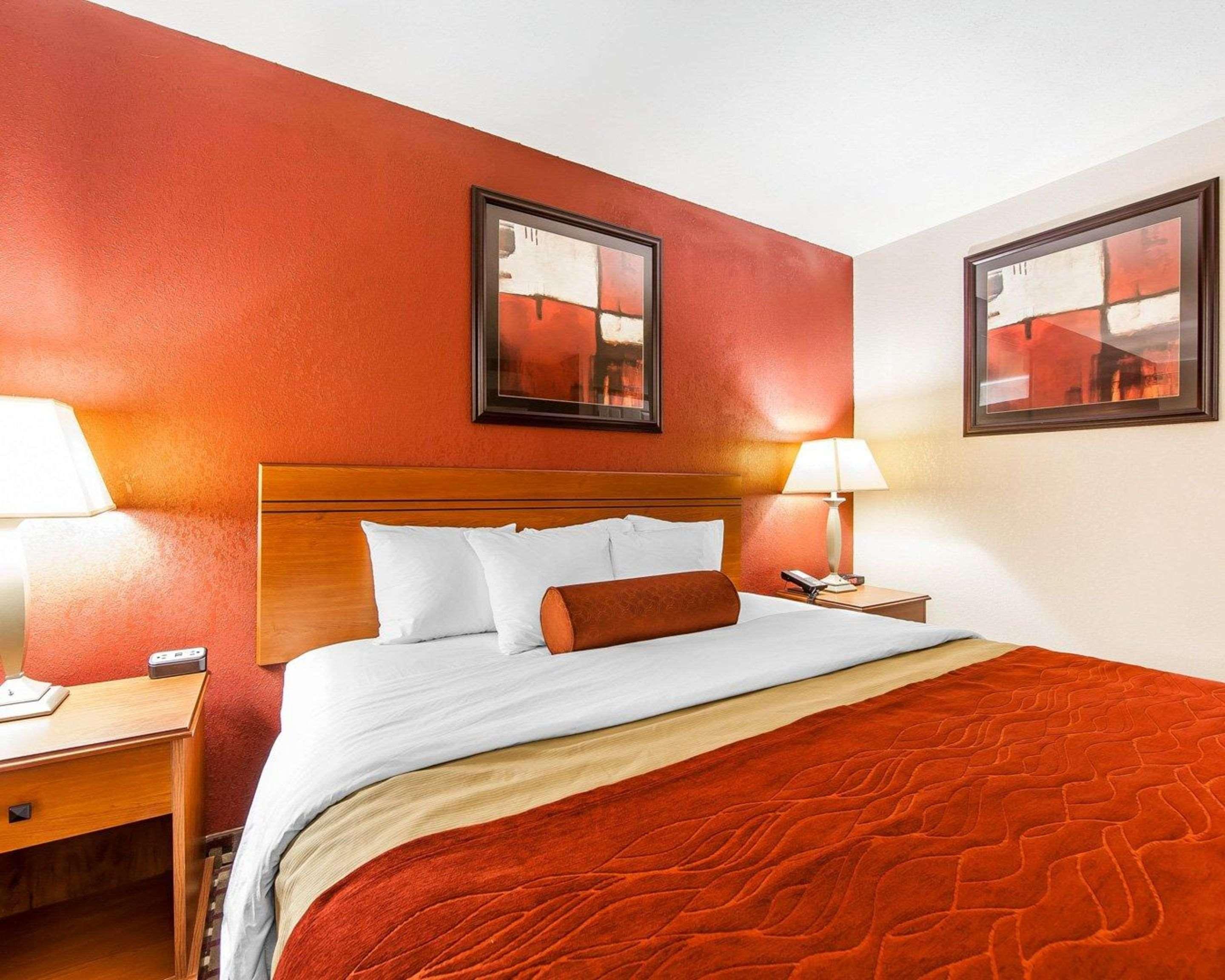 Quality Inn Seaman Extérieur photo