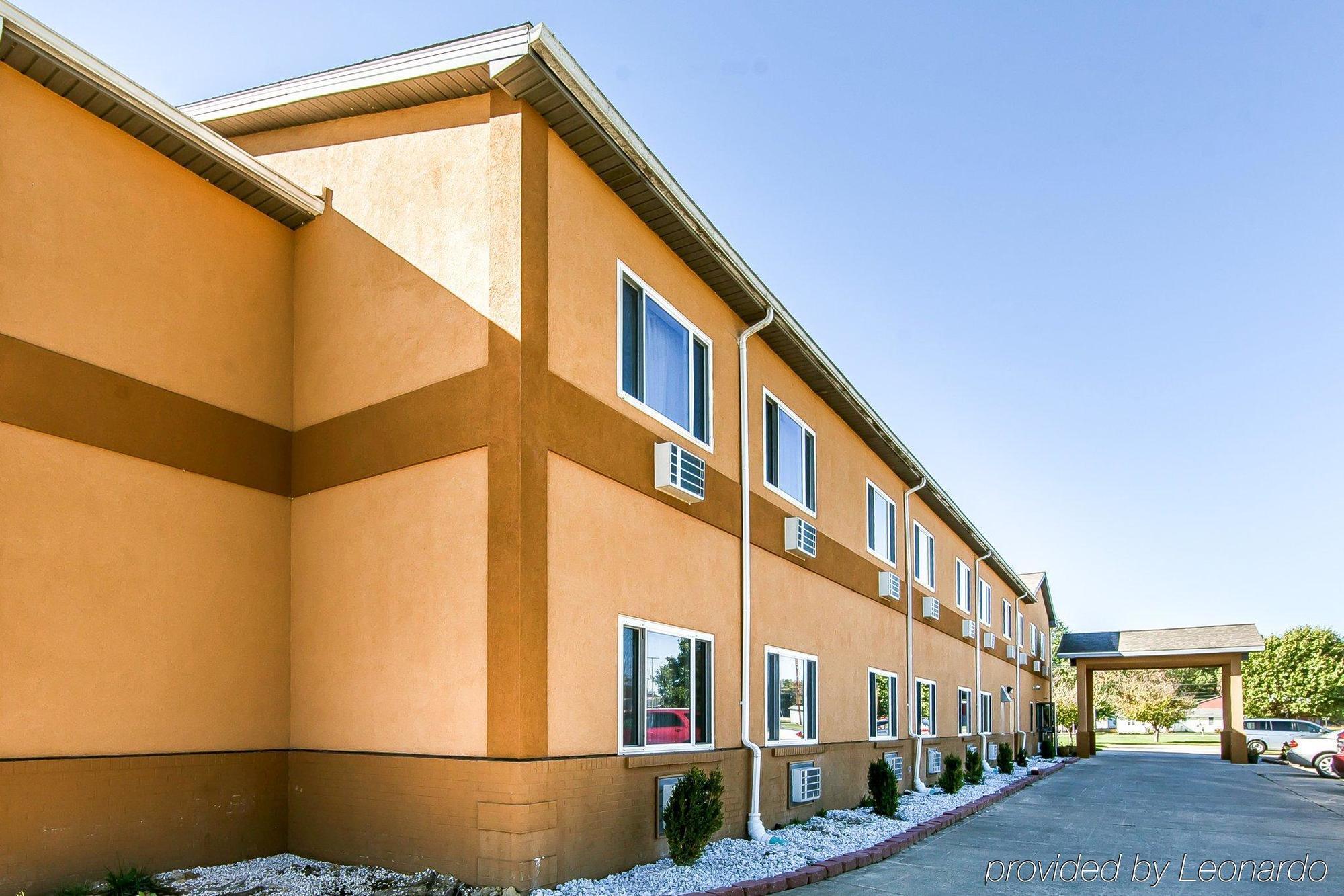 Quality Inn Seaman Extérieur photo