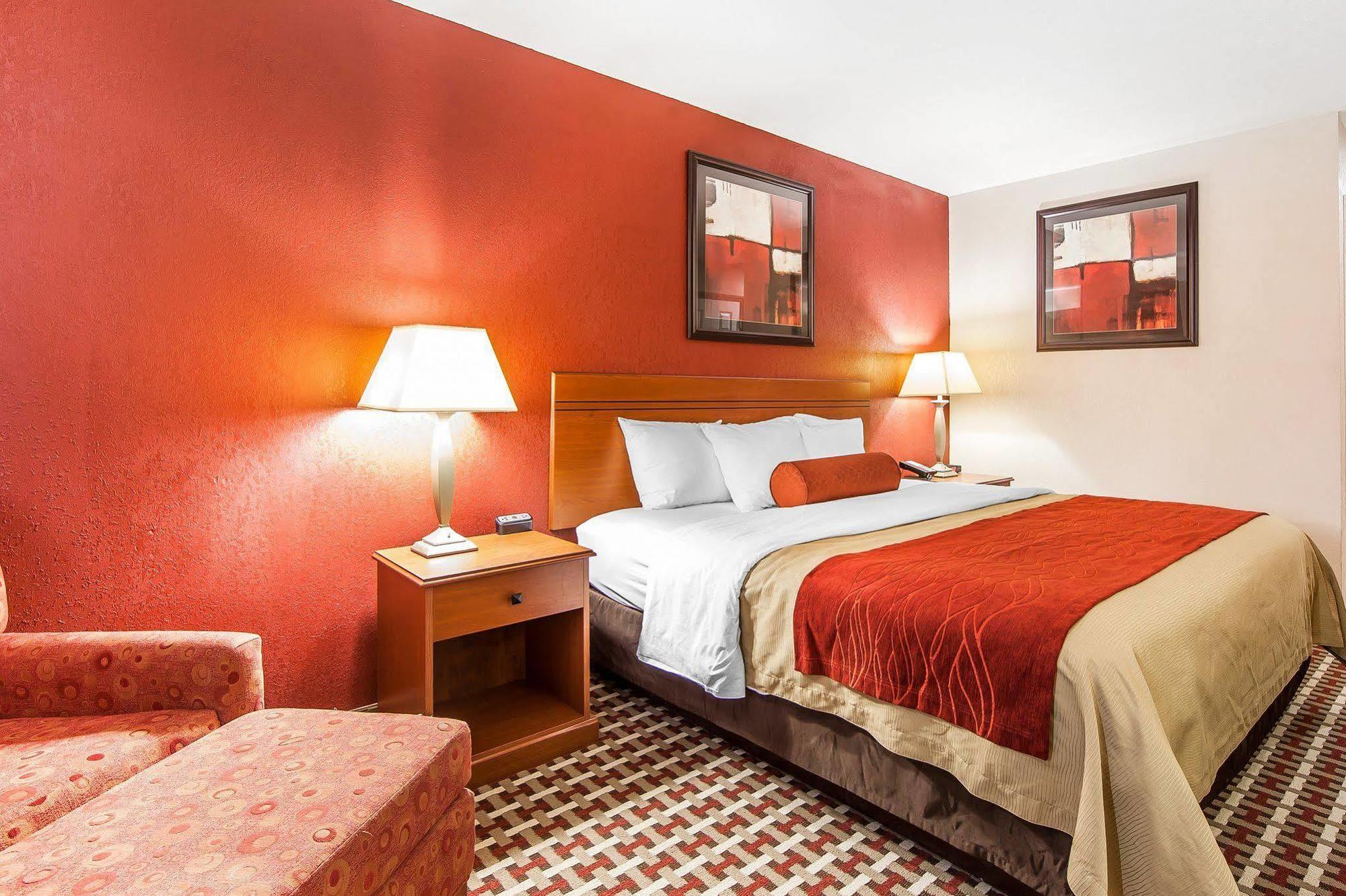 Quality Inn Seaman Extérieur photo